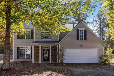 3967 Moos Creek Ct, Loganville, GA 30052