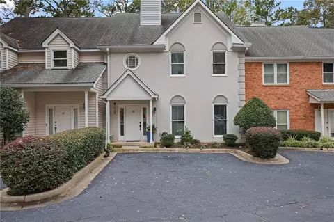 19 Forest Ridge Ct, Atlanta, GA 30350