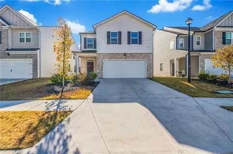 46 Cherry Tree Bnd, Newnan, GA 30265