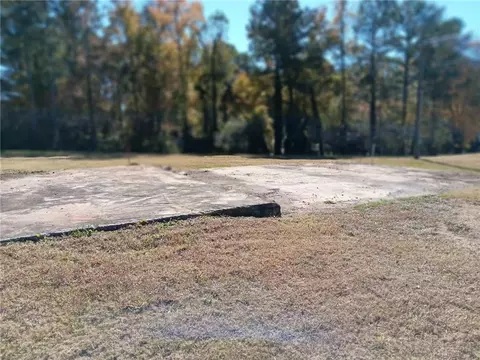 11 Black Rd NE, White, GA 30184 photo 5