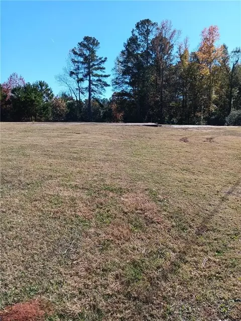 11 Black Rd NE, White, GA 30184 photo 2