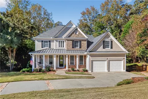 5045 Rockingham Dr, Roswell, GA 30075