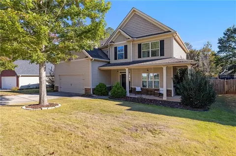 224 Fairway Dr, Newnan, GA 30265