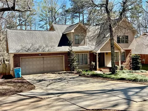 4811 W Lake Dr SE, Conyers, GA 30094