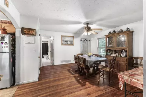 Entry Way - 1454 Longview Dr, Gainesville, GA 30501 photo 5 of 9