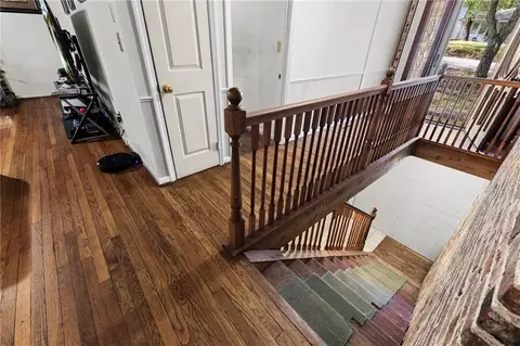 Entry Way - 1454 Longview Dr, Gainesville, GA 30501 photo 7 of 9
