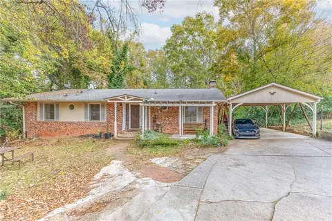 1454 Longview Dr, Gainesville, GA 30501