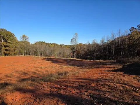 628 Roberston Loop, Clarkesville, GA 30523 photo 2