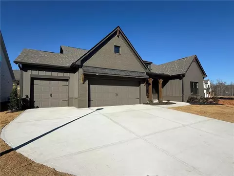 5516 Tullis Dr, Gainesville, GA 30507