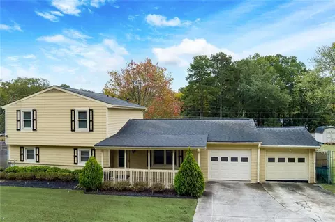 580 Moon Rd, Lawrenceville, GA 30046