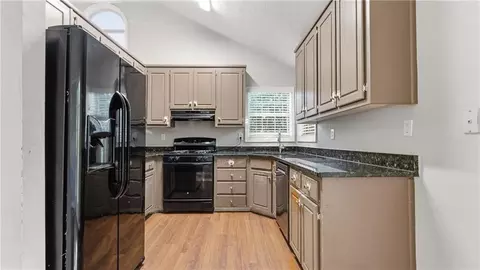 4602 Shay Ter, Buford, GA 30519 photo 10