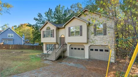 4602 Shay Ter, Buford, GA 30519 photo 2