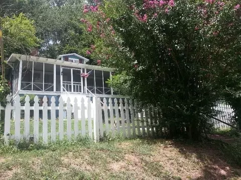 15 Roseway Cir NE, Rome, GA 30161