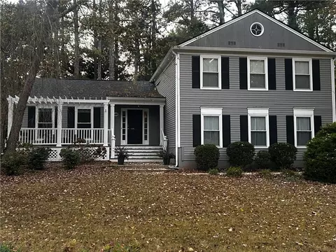 680 Barrington Way, Roswell, GA 30076