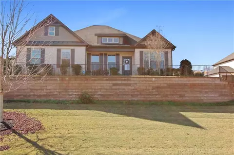 8365 Gannon Trl, Gainesville, GA 30506