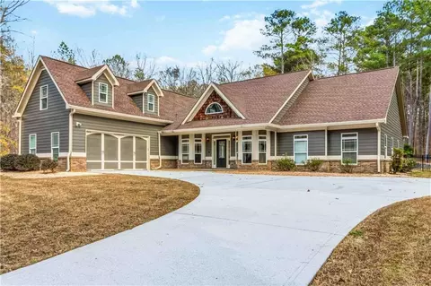 152 Geoffrey Ln, Oxford, GA 30054