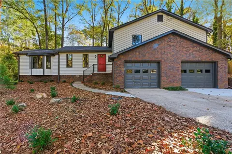 235 Sabrina Ct, Woodstock, GA 30188