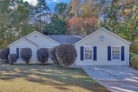 3497 Willow Tree Cir, Douglasville, GA 30135