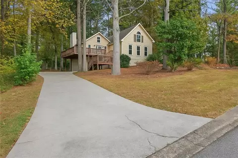 2899 Emerald Ln, Acworth, GA 30102
