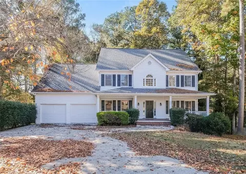 401 Braidwood Knl NW, Acworth, GA 30101