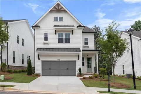 625 Skytop Dr, Cumming, GA 30040