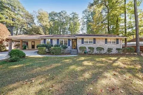 4484 Francis Ct SW, Lilburn, GA 30047