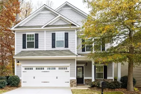 710 Pineglen Dr, Acworth, GA 30102