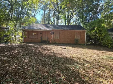 2214 Lilac Ln, Decatur, GA 30032