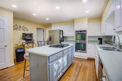 Kitchen - 4786 Masters Ct, Duluth, GA 30096 photo 3 of 5