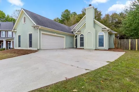 4575 Secret Cove Ct, Sugar Hill, GA 30518