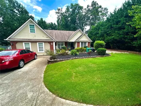 730 Tab Roberts Rd, Lawrenceville, GA 30043
