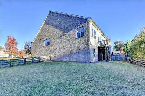 Exterior - 3907 Rustic Pine Ln, Buford, GA 30518 photo 7 of 8