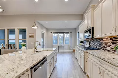 Kitchen - 3907 Rustic Pine Ln, Buford, GA 30518 photo 10 of 11