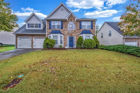 3941 Oak Crossing Dr, Suwanee, GA 30024