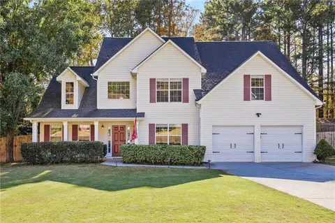102 Silverleaf Ln, Dallas, GA 30157