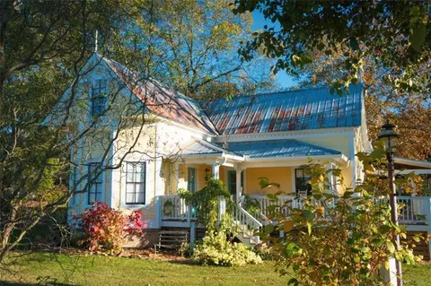 108 E Underwood St E, Cleveland, GA 30528