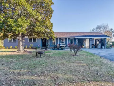 1522 Collard Valley Rd, Cedartown, GA 30125