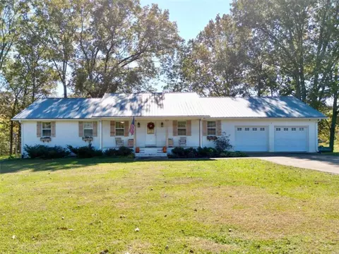 2053 Buttermilk Rd, Cave Spring, GA 30124