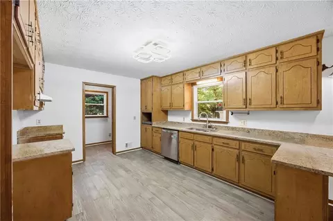 4533 Settingdown Rd, Cumming, GA 30041 photo 2