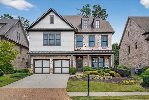 4916 Kentwood Dr, Marietta, GA 30068