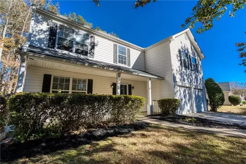 642 Crestworth Xing, Powder Springs, GA 30127