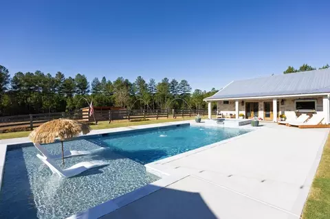 Exterior - 125 Perry Rd, Rydal, GA 30171 photo 13 of 36