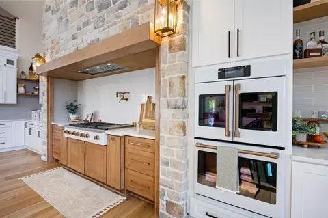 Kitchen - 125 Perry Rd, Rydal, GA 30171 photo 2 of 18