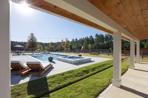 Exterior - 125 Perry Rd, Rydal, GA 30171 photo 8 of 36