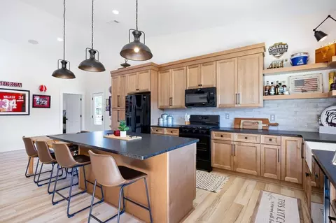 Kitchen - 125 Perry Rd, Rydal, GA 30171 photo 18 of 18