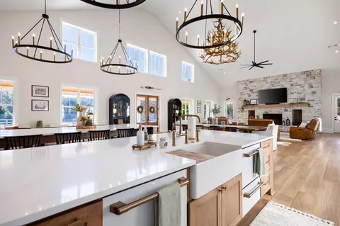 Kitchen - 125 Perry Rd, Rydal, GA 30171 photo 13 of 18