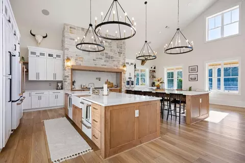 Kitchen - 125 Perry Rd, Rydal, GA 30171 photo 5 of 18