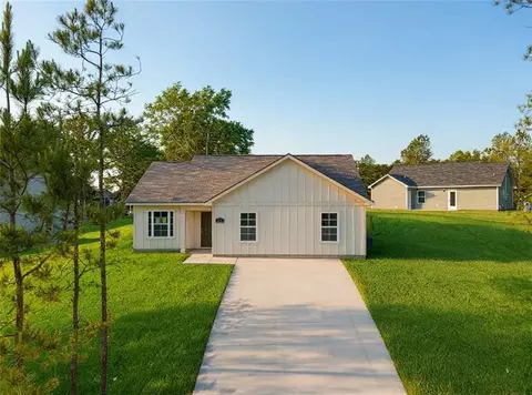 52 Lee Road 2033, Phenix City, AL 36870