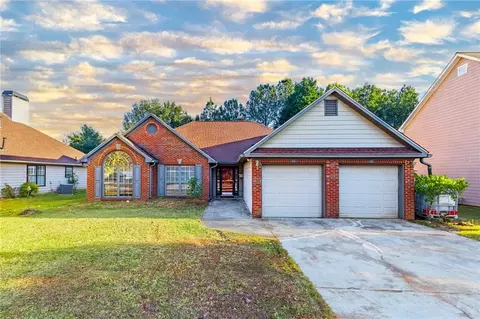 3270 Oaktree Park Dr, Lawrenceville, GA 30044