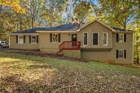 145 S Arcadia Dr, Bogart, GA 30622